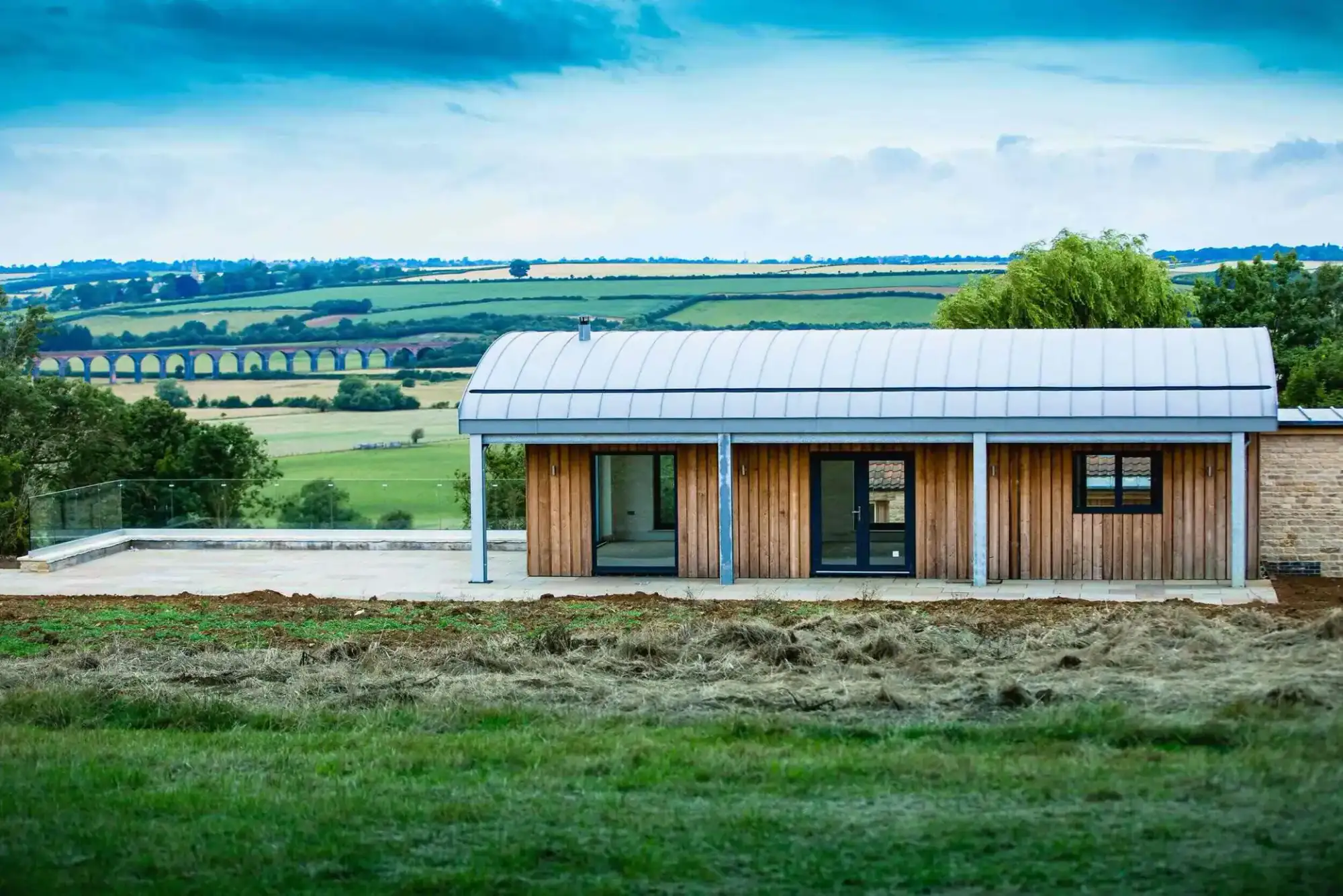 Glebe Barn, Northamptonshire: a barn conversion with long views across the valley