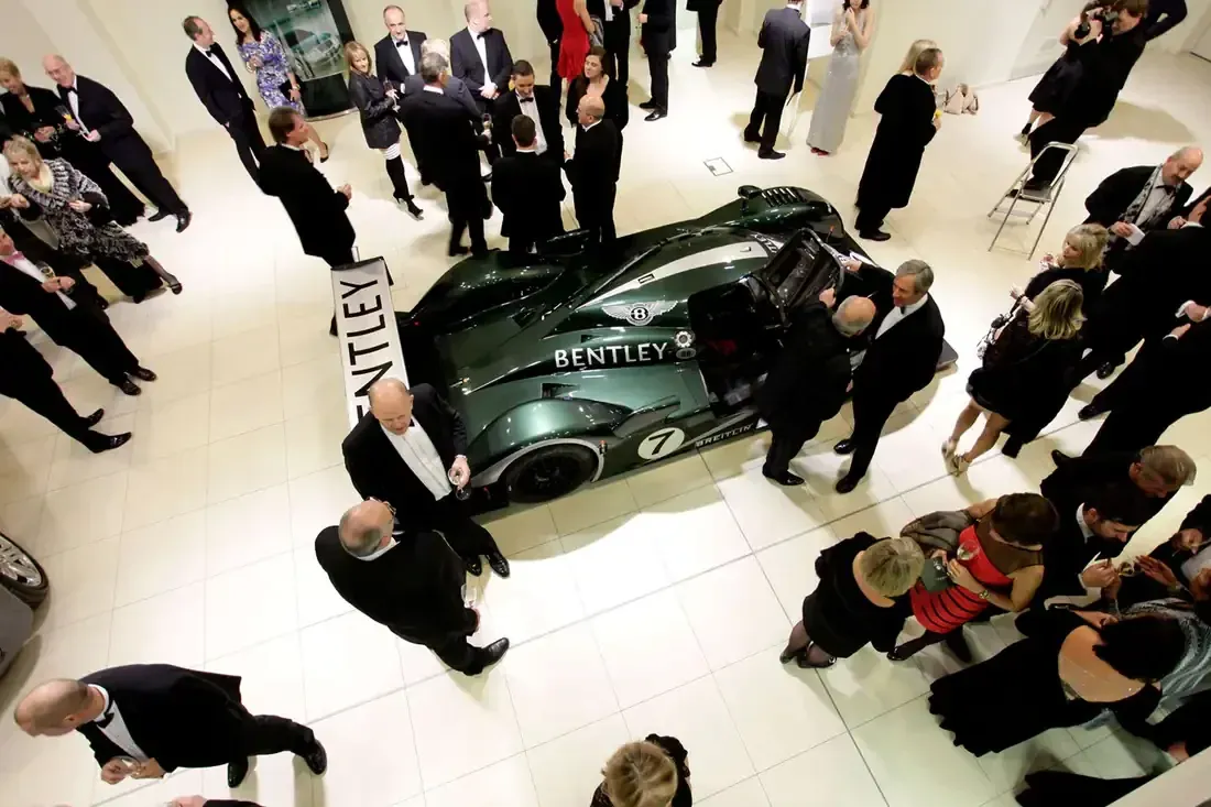 Bentley, Cambridge (photograph 2 of 6)