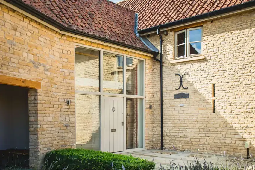 St Peters Barn, Empingham, Rutland (photograph 4 of 6)